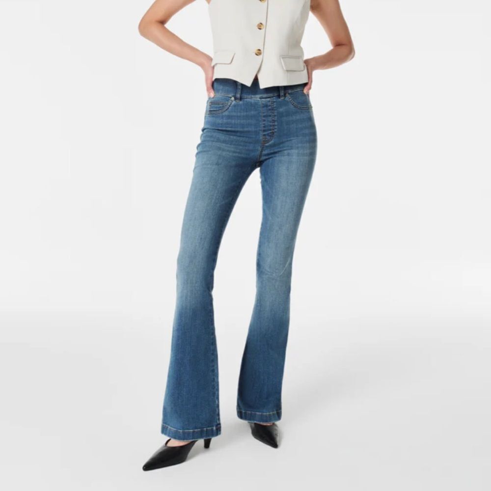 Spanx Flare Jeans VINTAGE INDIGO‎ Size L NWT in packaging